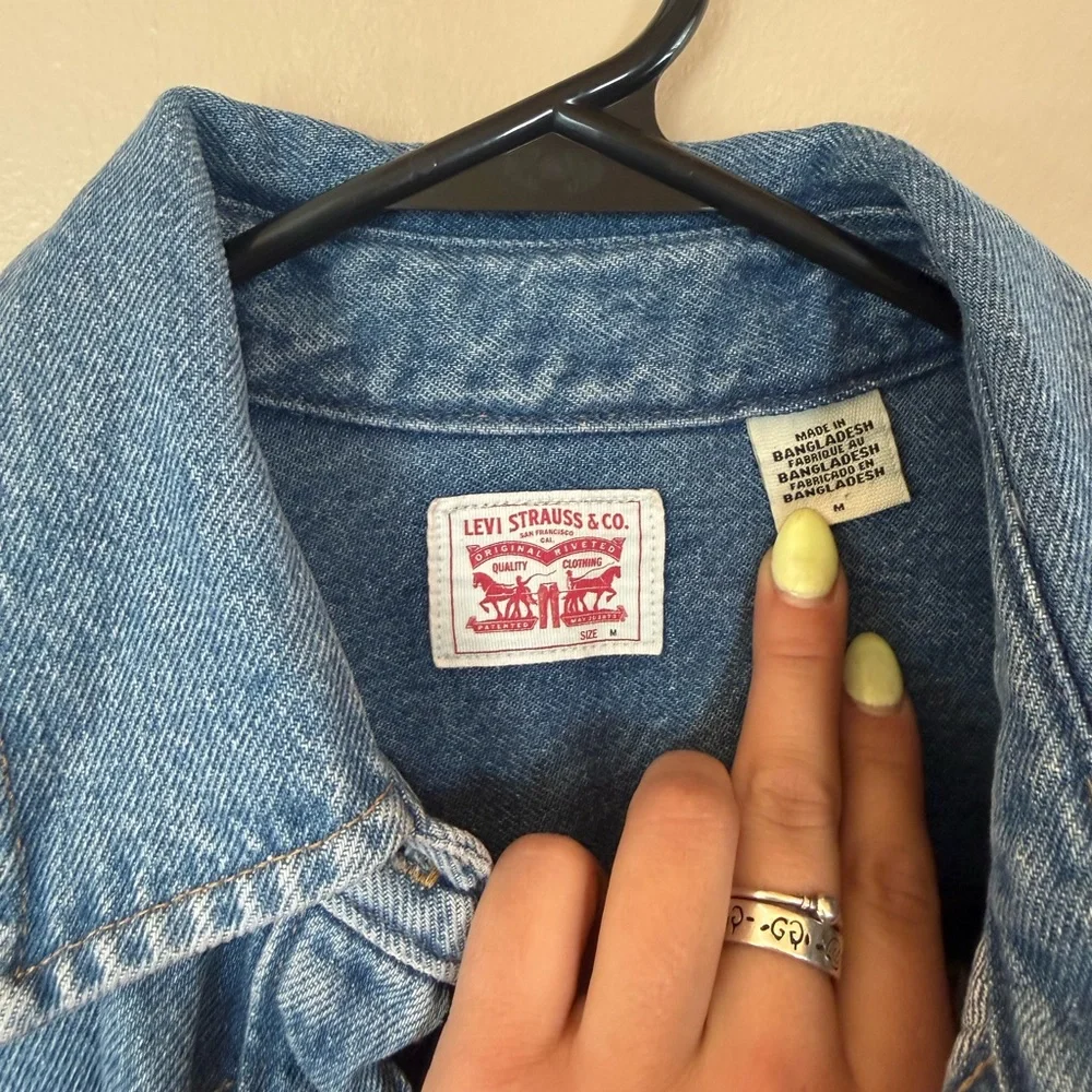 Levi's Light Blue Denim Jean Jacket - Picture 2 of 3
